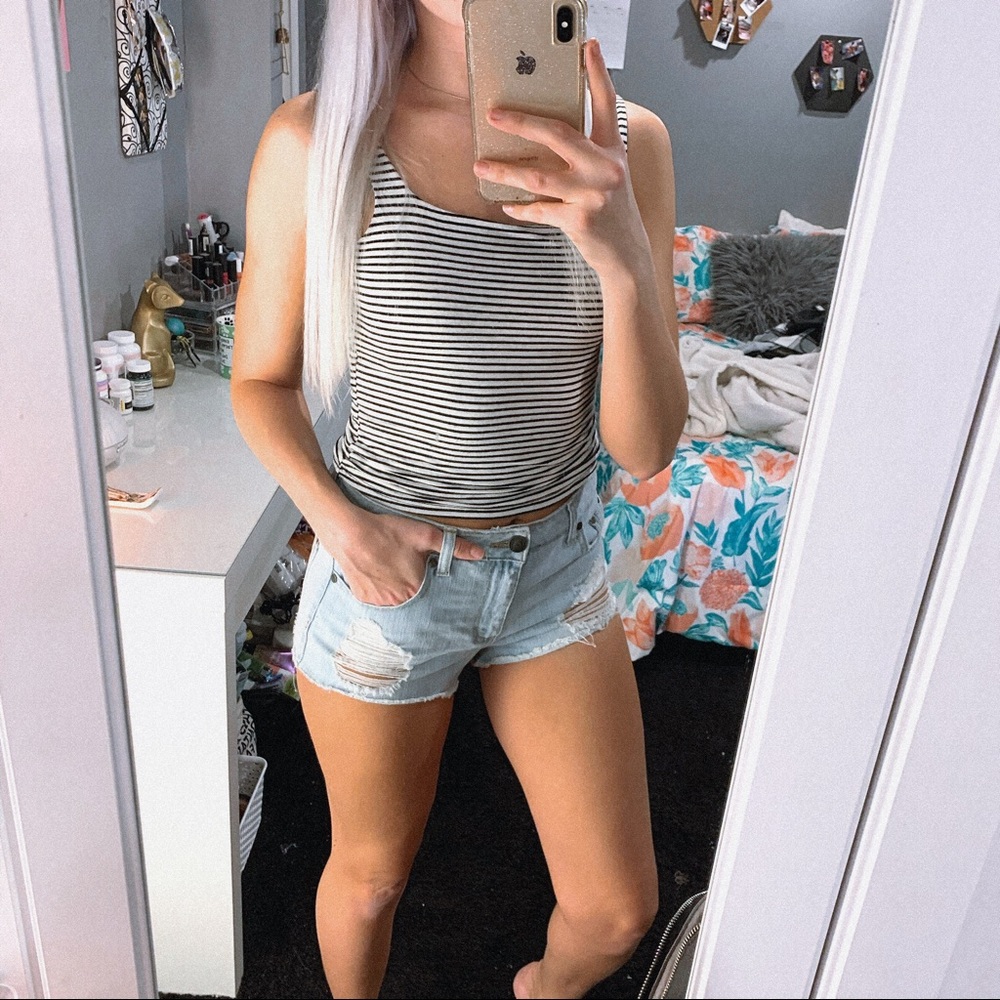HIGHWAY JEANS | Distressed Light Denim Shorts